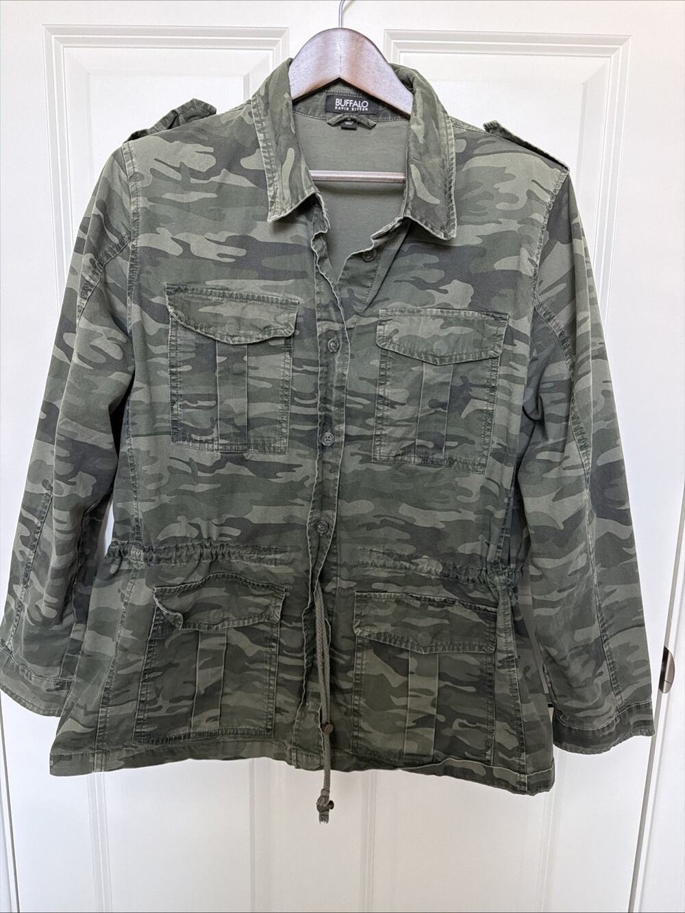 Buffalo David Bitton Women Shirt Jacket Shacket Size XL Green Camo Four Pockets